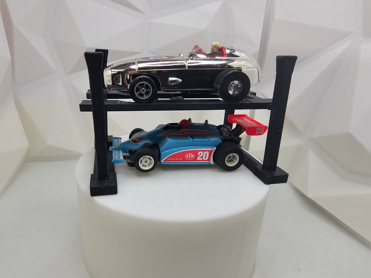 Slot car lift display