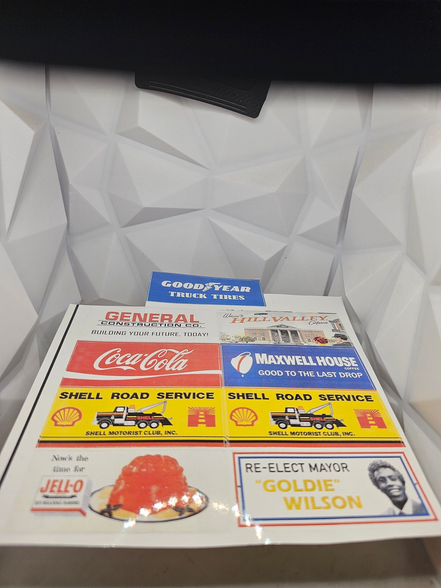 US-1 TRUCKING BILLBOARD WITH DECAL SHEET