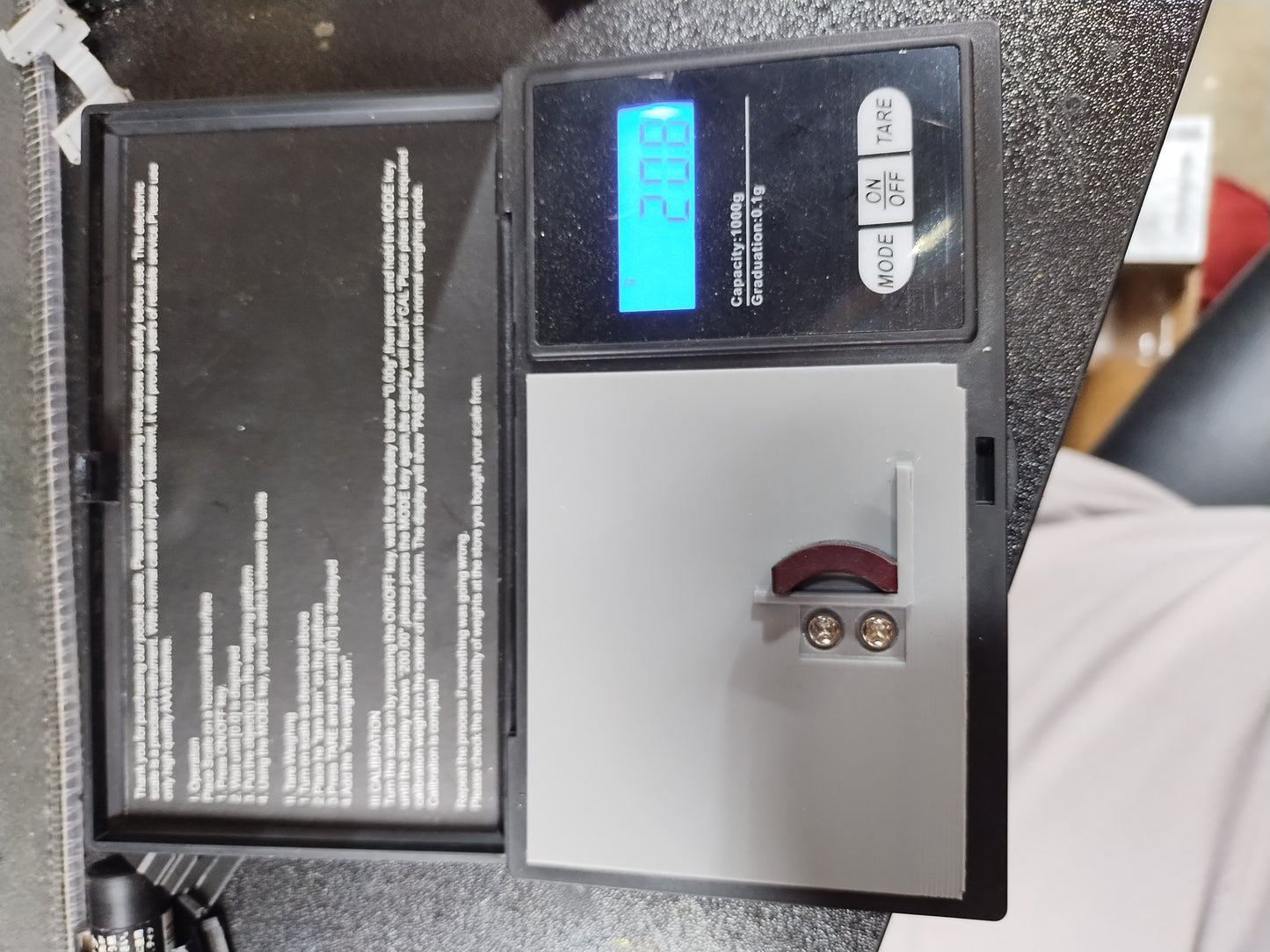 Magnet down force scale.