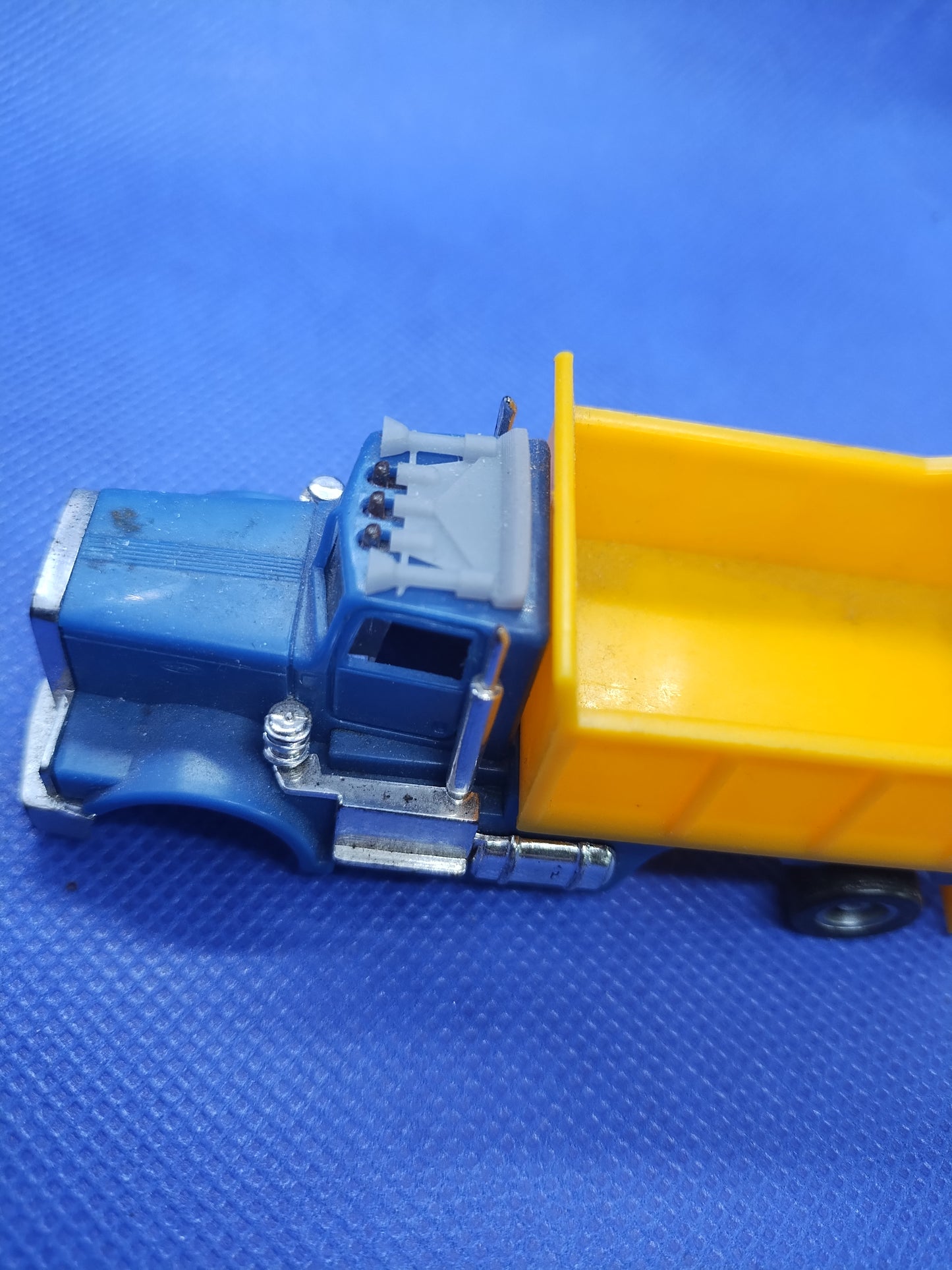 Reproduction US-1 Trucking Cab Topper For Peterbilt Semi Or Dump truck