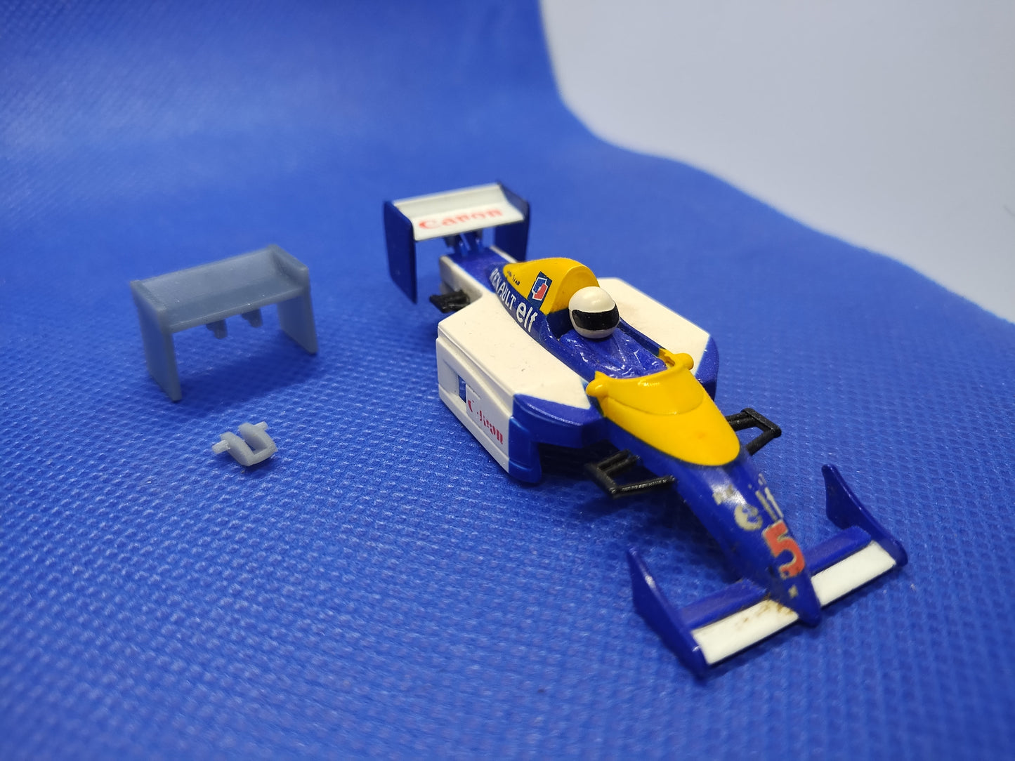 Tyco Elf Renault Indy Reproduction Wing And Wing holder