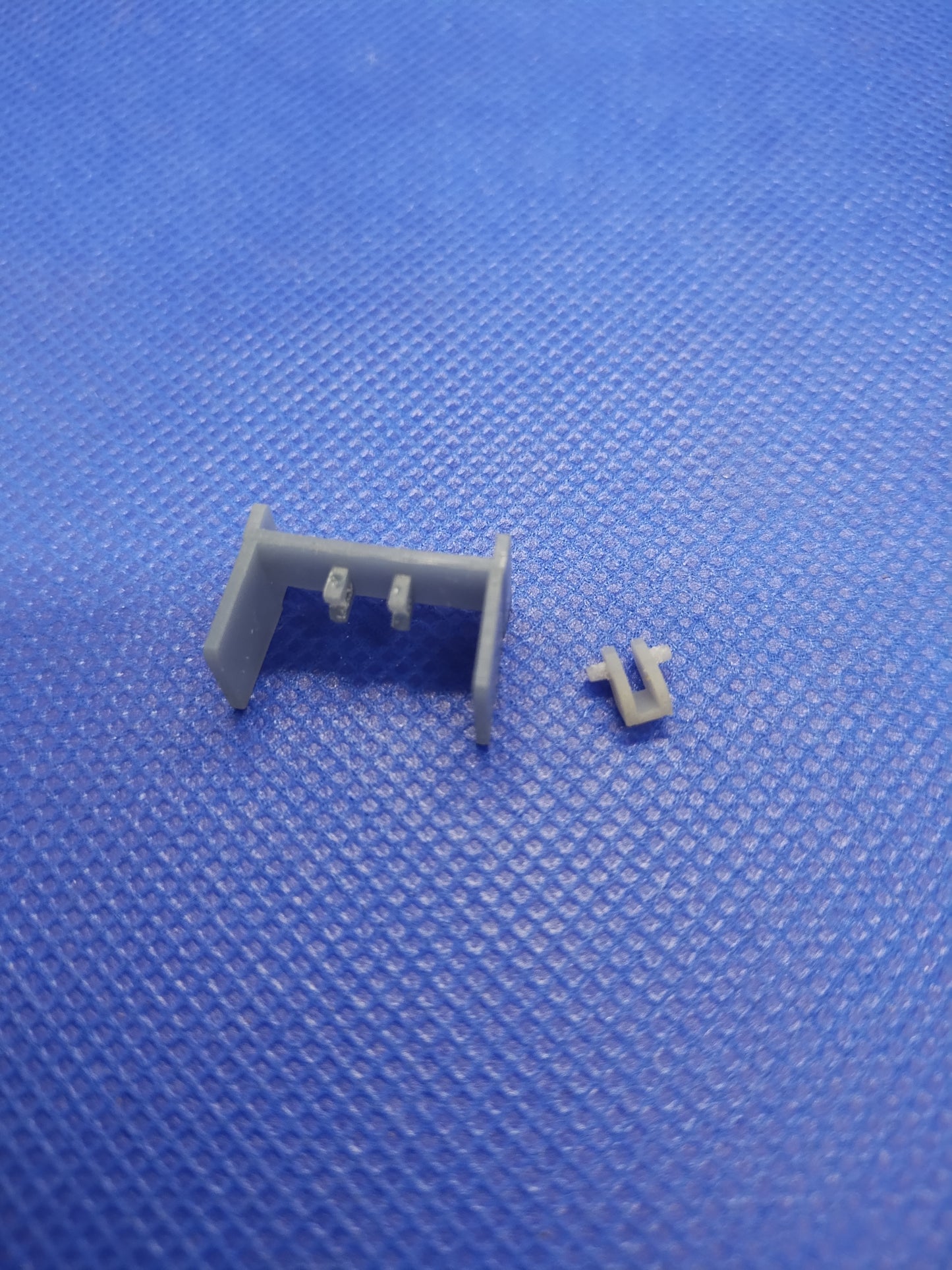 Tyco Elf Renault Indy Reproduction Wing And Wing holder