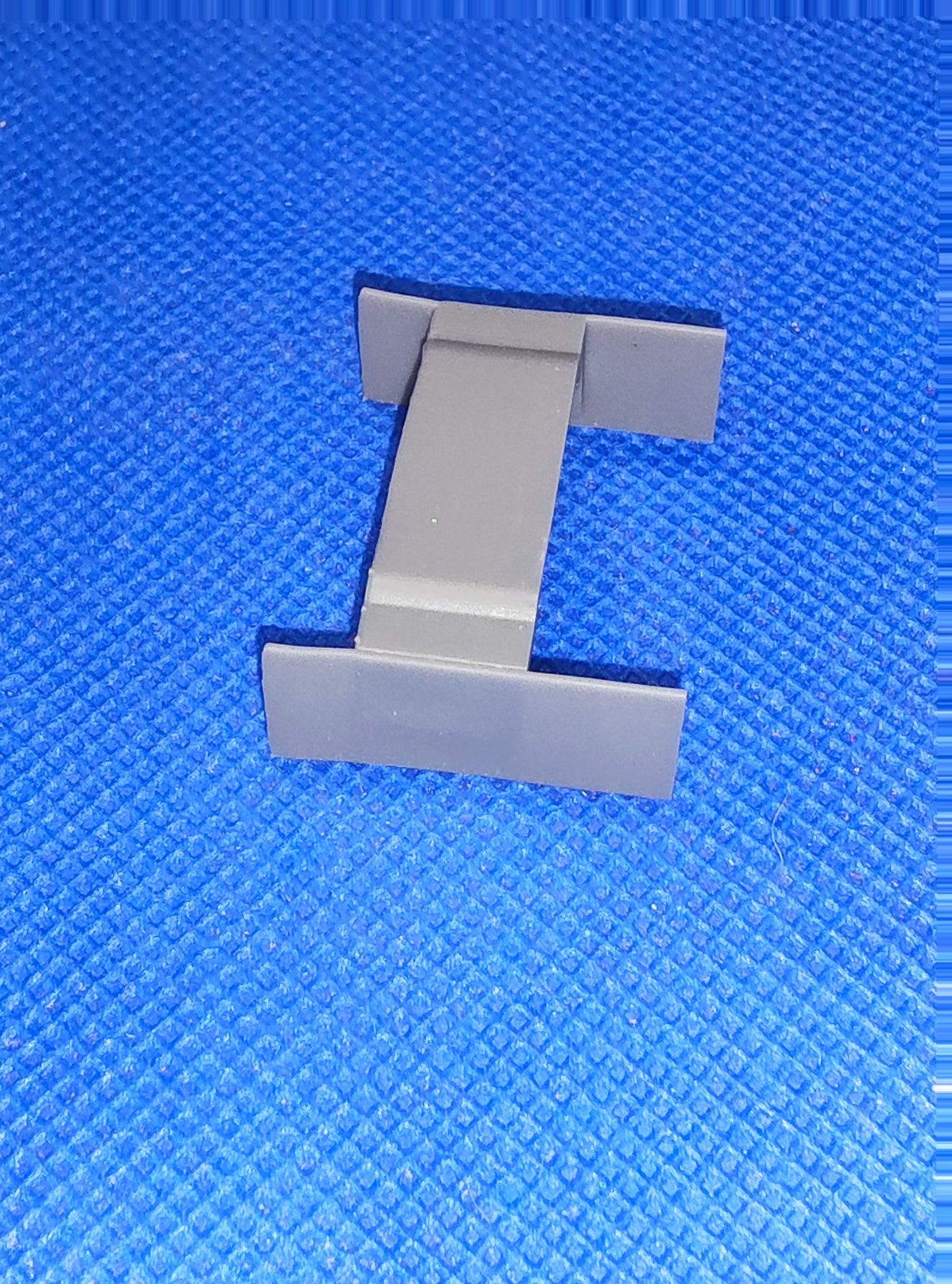 Magnatraction lexan body clip