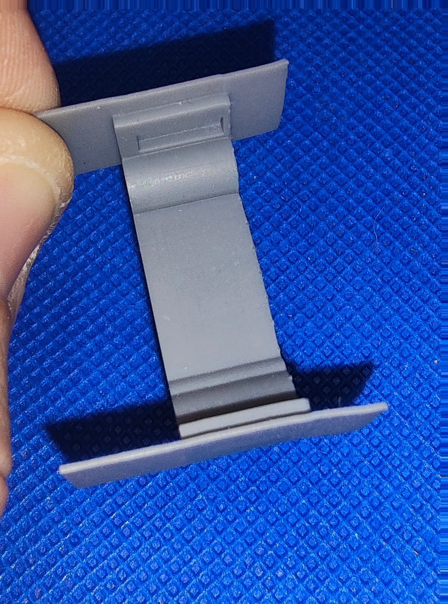 Magnatraction lexan body clip