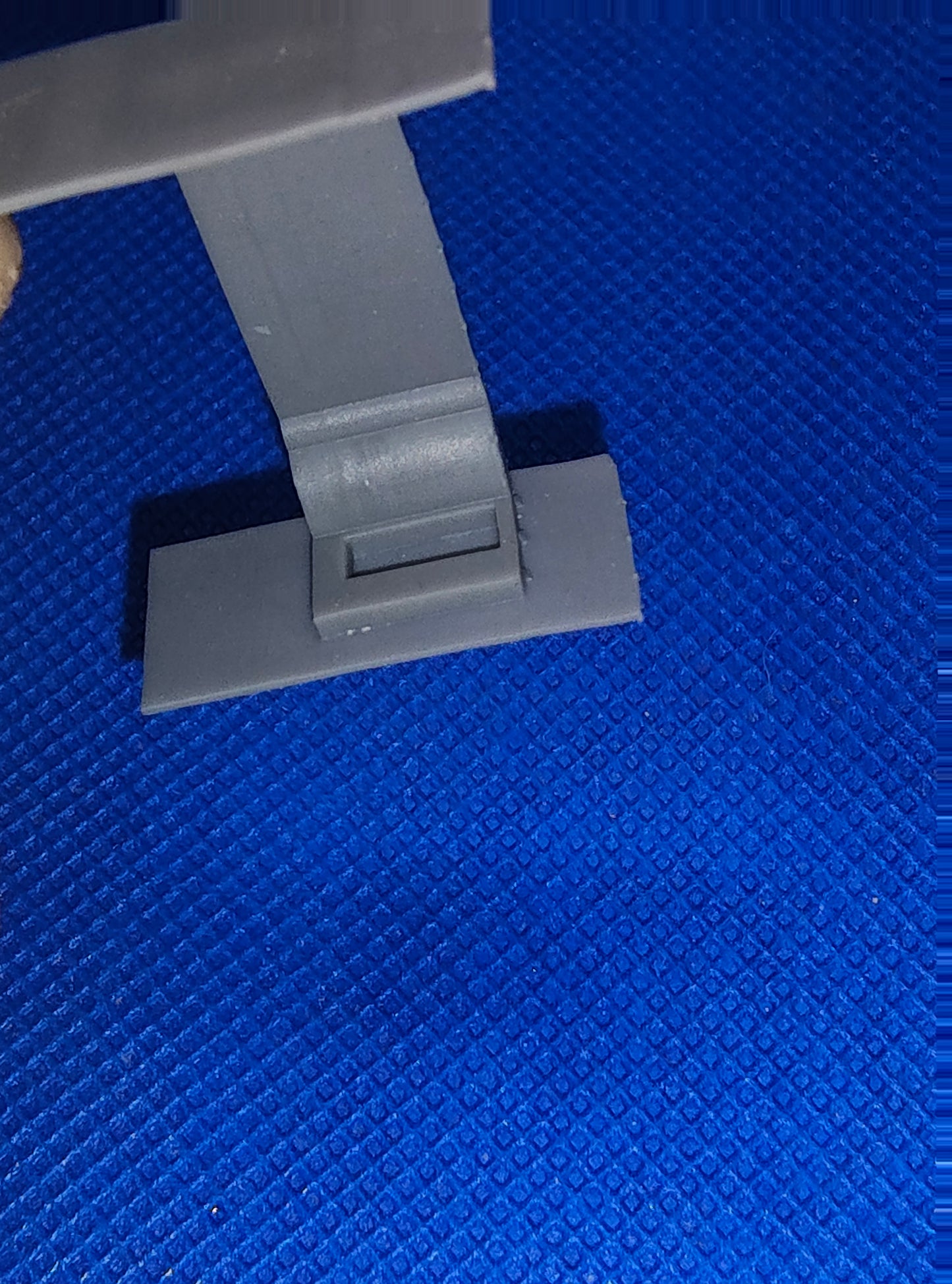 Magnatraction lexan body clip