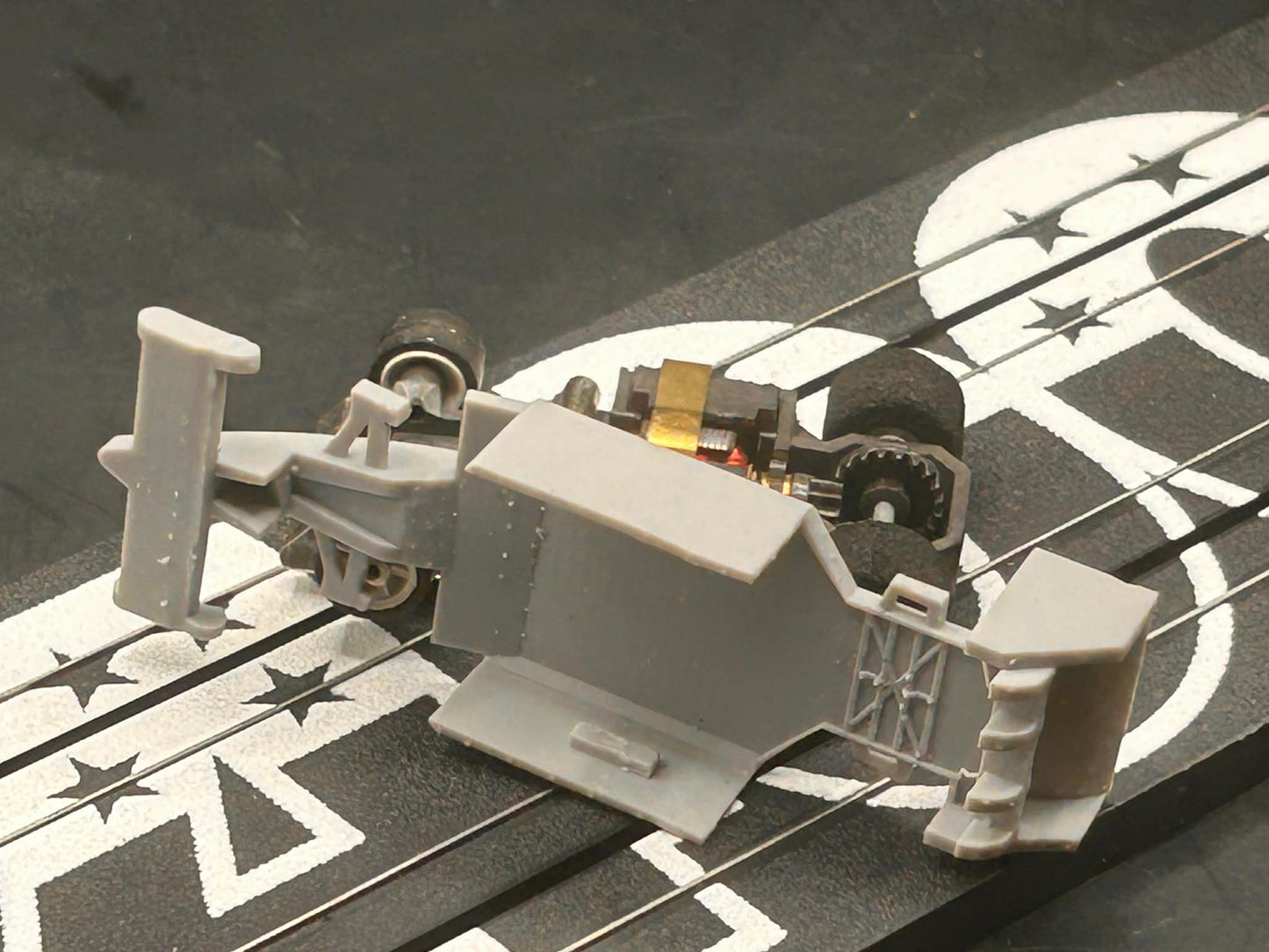 Indy car body fits a G plus narrow chassis