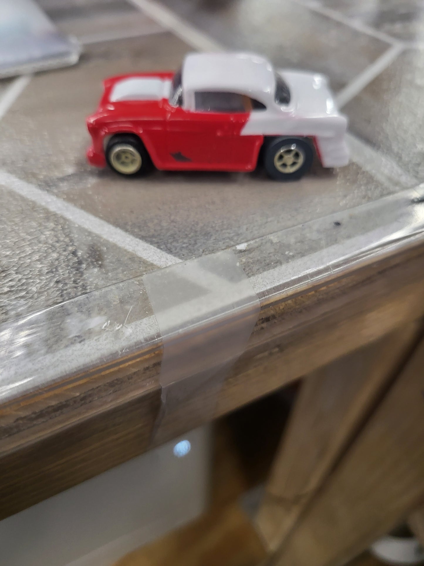 Magnatraction lexan body clip