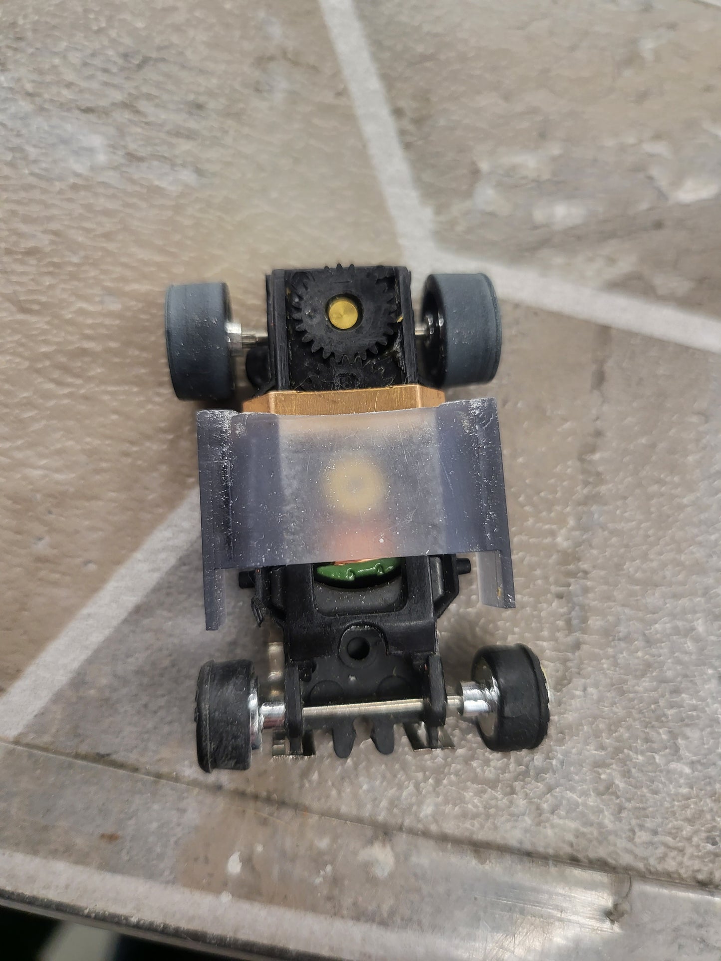 Magnatraction lexan body clip
