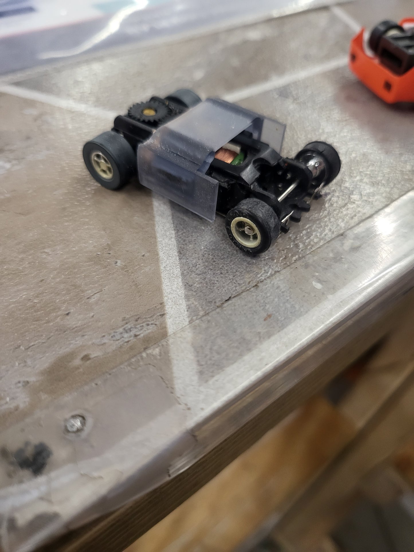 Magnatraction lexan body clip
