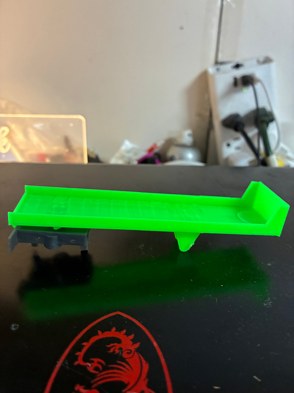 US-1 Trucking 3D Printed Flatbed Trailer with Magnet-Ready Axle Bogie – Magnets Not Included
