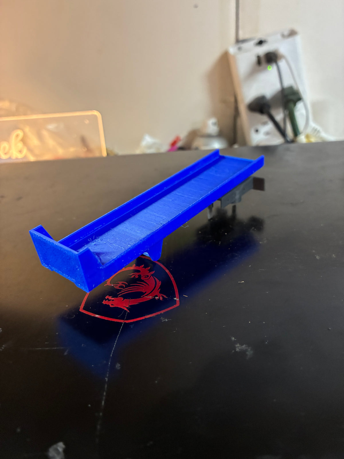US-1 Trucking 3D Printed Flatbed Trailer with Magnet-Ready Axle Bogie – Magnets Not Included
