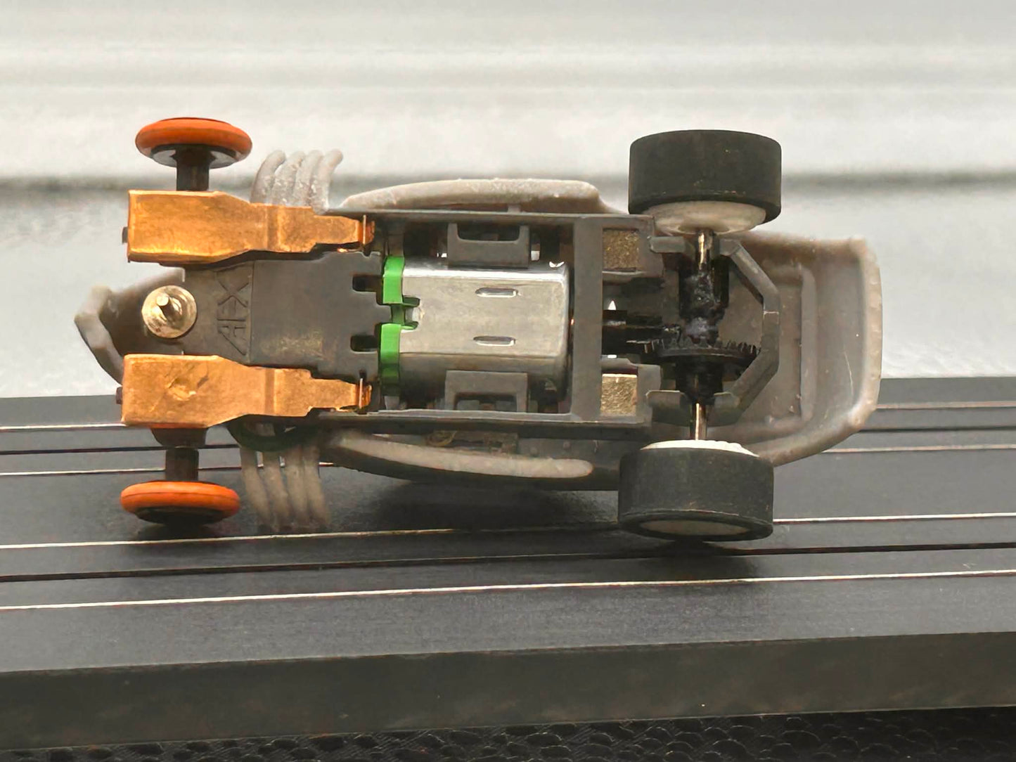 1939 MGP Fenderless Plymouth body with motor (fits a MGP 1.7 and jag chassis) (body only)