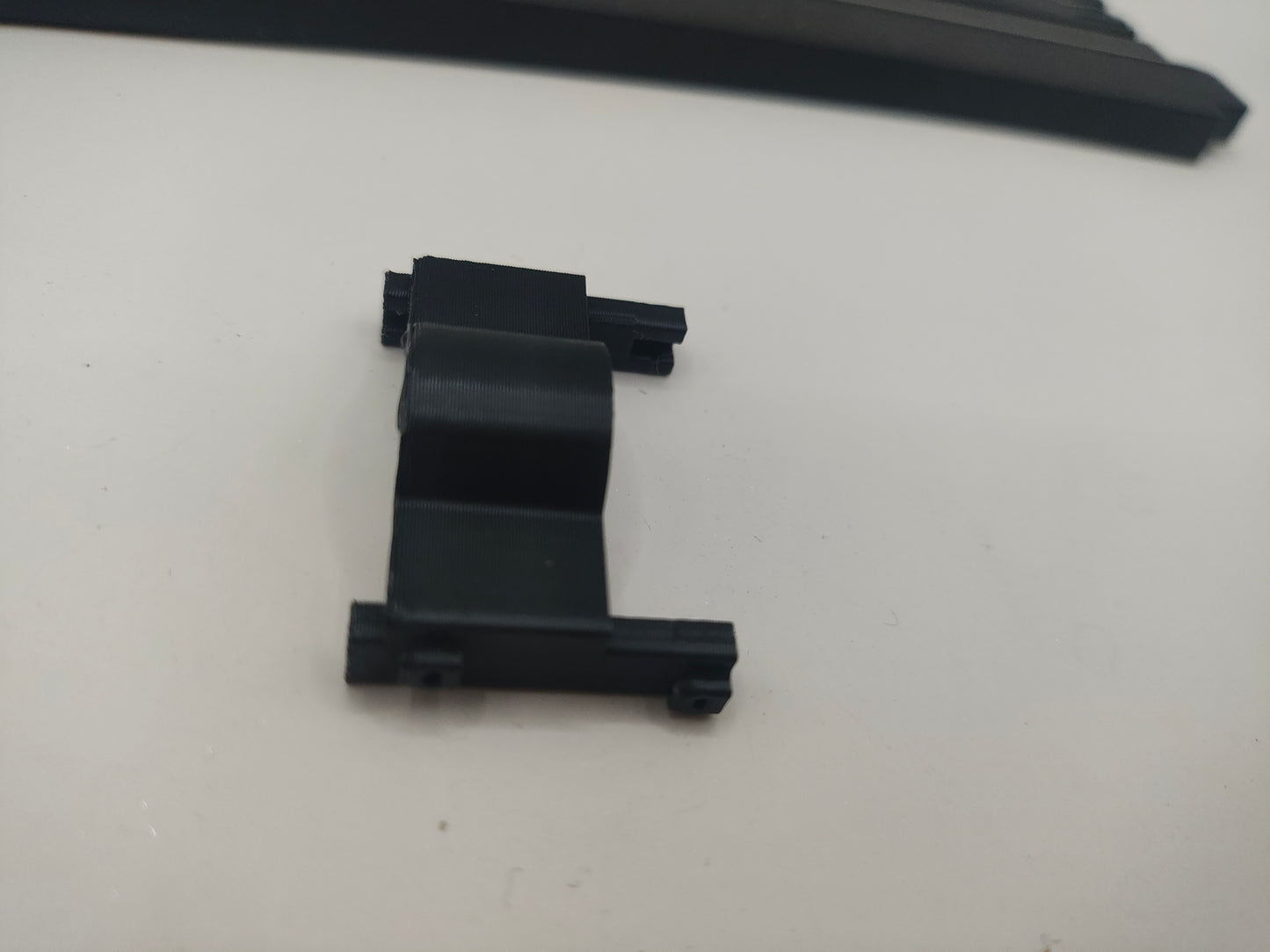 Life Like M Chassis Viper Lexan Pin Clip