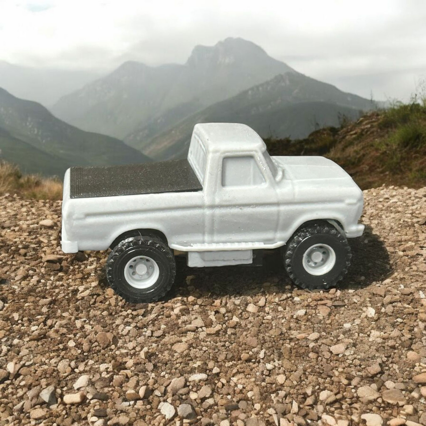 1978 Ford F150 Pick up truck lifted kit(body,rims,tires,bed cover only)
