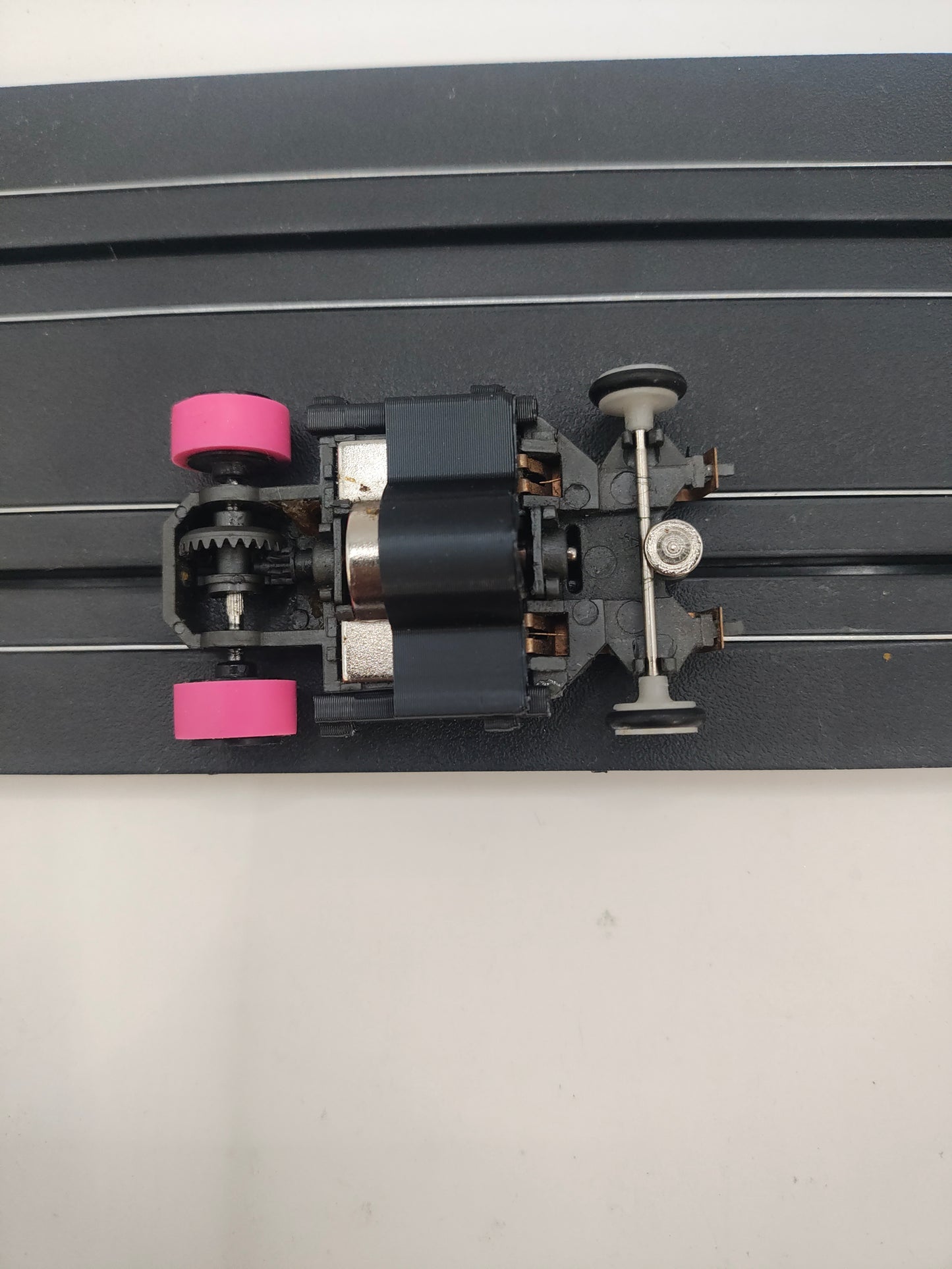 Life Like M Chassis Viper Lexan Pin Clip
