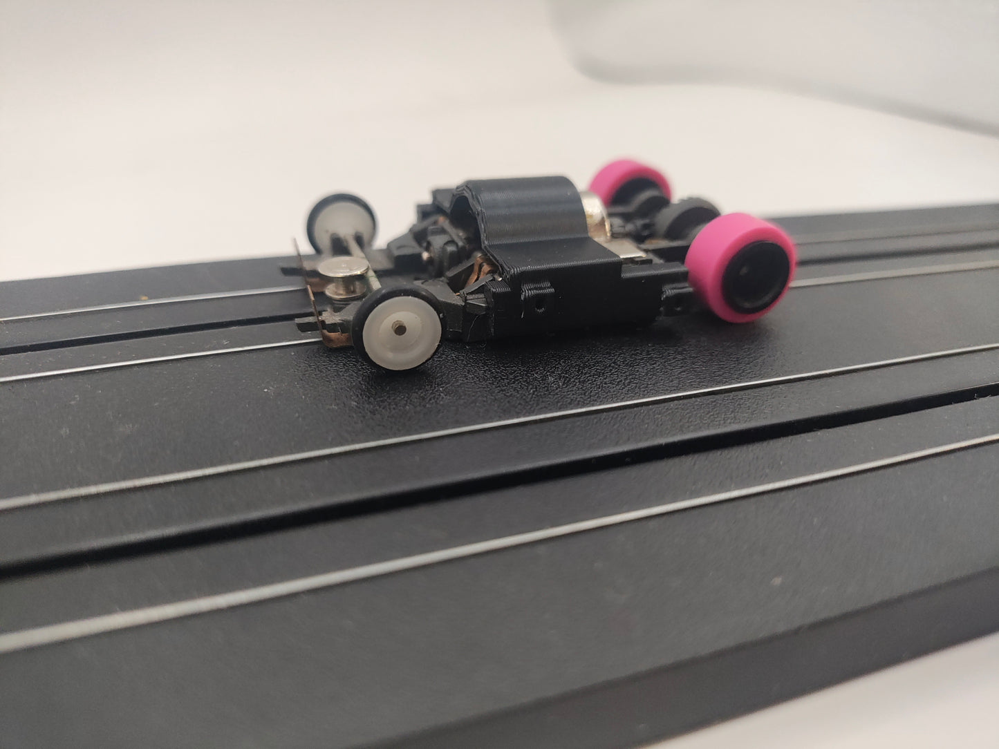 Life Like M Chassis Viper Lexan Pin Clip